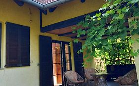 DOM LETNISKOWY NAD JEZIOREM Łódż wiosłowa i kajak Giżycko Storczykowa 26